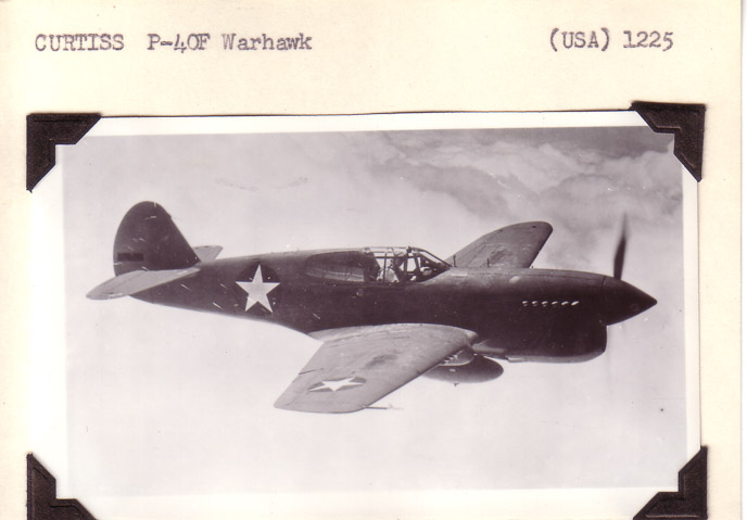 Curtiss-P40F-2