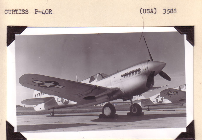 Curtiss-P40R