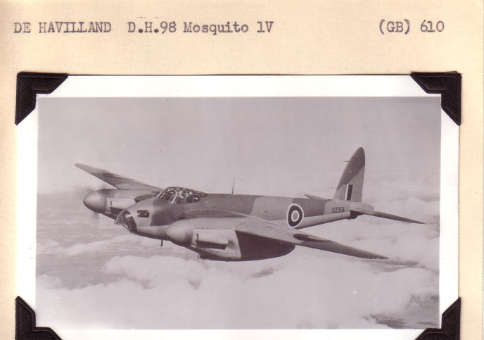 DeHavilland-Mosquito-1V-4