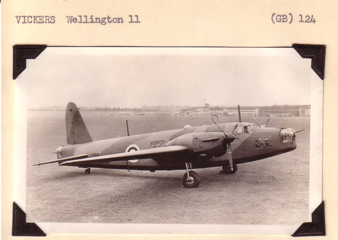 Vickers-Wellington2