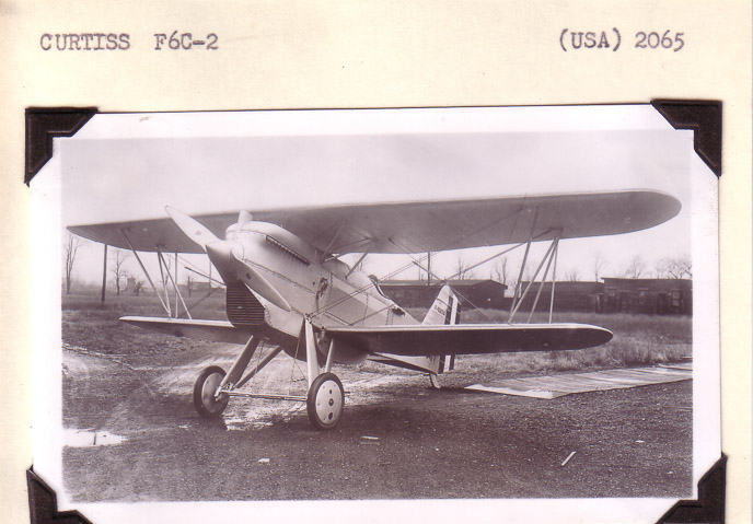 Curtiss-F6C2-2