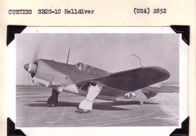 Curtiss-SB2C1C-2