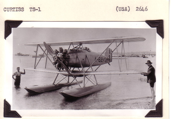 Curtiss-TS1-2