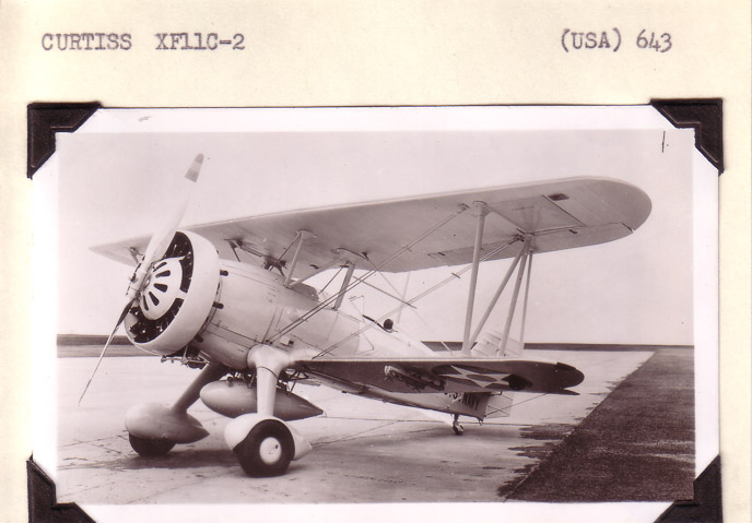 Curtiss-XF11C2-4