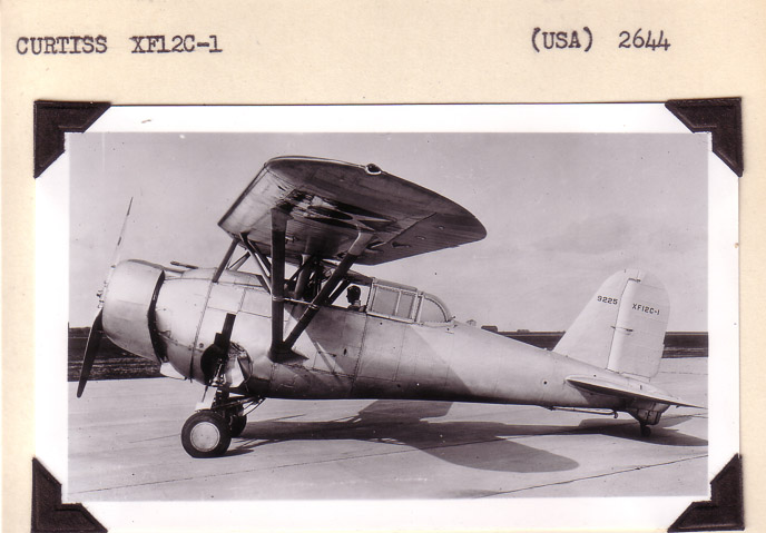 Curtiss-XF12C1-2