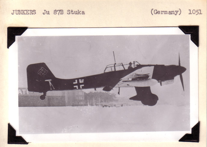 Junkers-Ju87-4