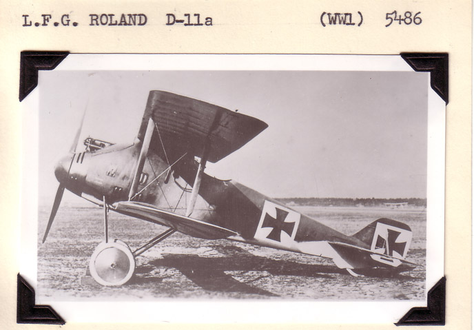 LFG-Roland-D11a