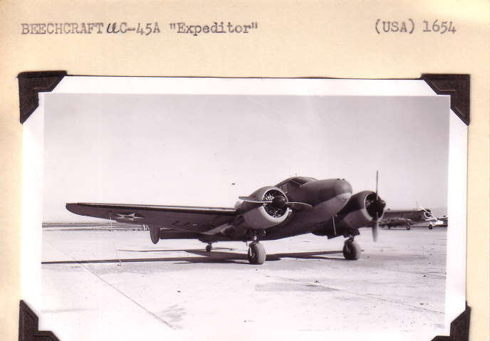 Beechcraft-UC45A