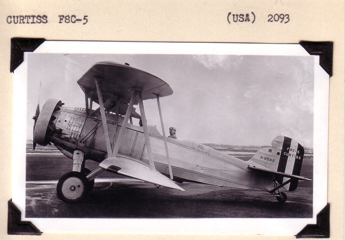 Curtiss-F8C5